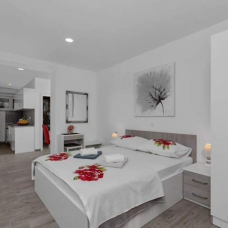 Apartman-Studio Meri Makarska Eksteriør billede